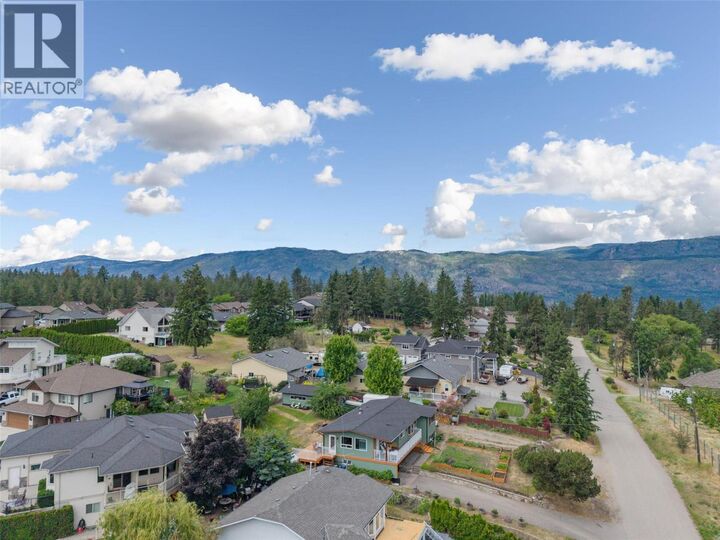 Property Photo: 2139 Amundsen Road BC V4V 1J1