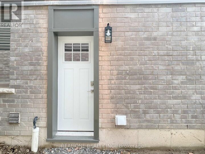 Property Photo:  67 Burley Lane  ON L9G 0G5 