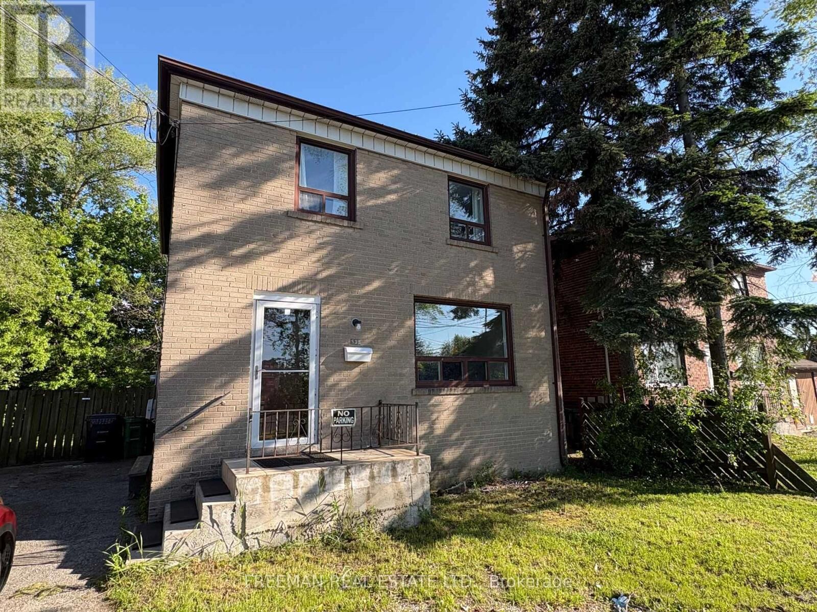 Property Photo: 535 Lawrence Avenue West ON M6A 1A3