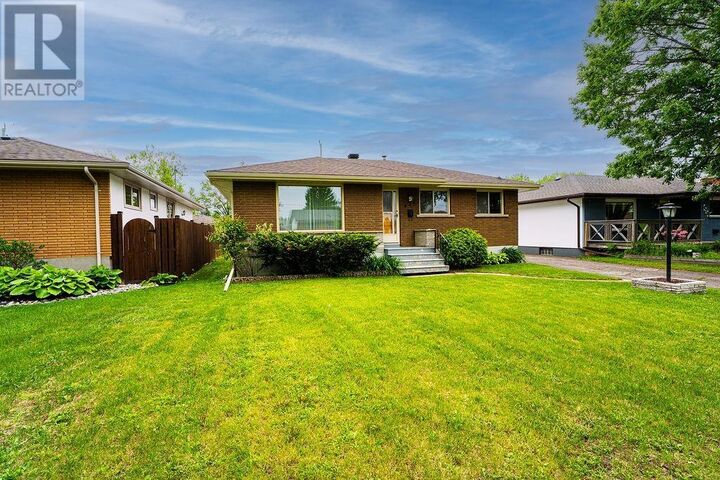 Property Photo: 436 Amethyst Cres ON P7C 1T4