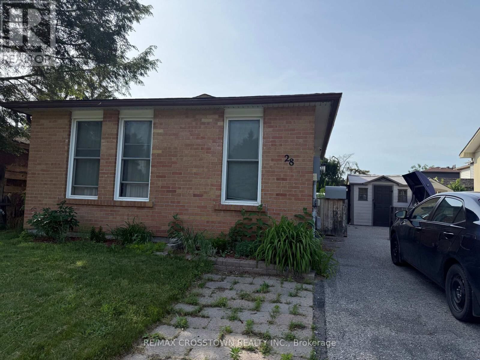 Property Photo:  28 Austen Lane  ON L4N 4T9 