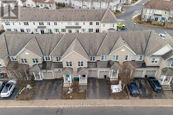 Property Photo:  843 Newmarket Lane  ON K7K 0C8 