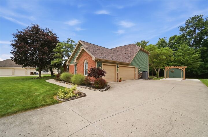 Property Photo:  3786 E Maple Grove Lane  OH 45440 