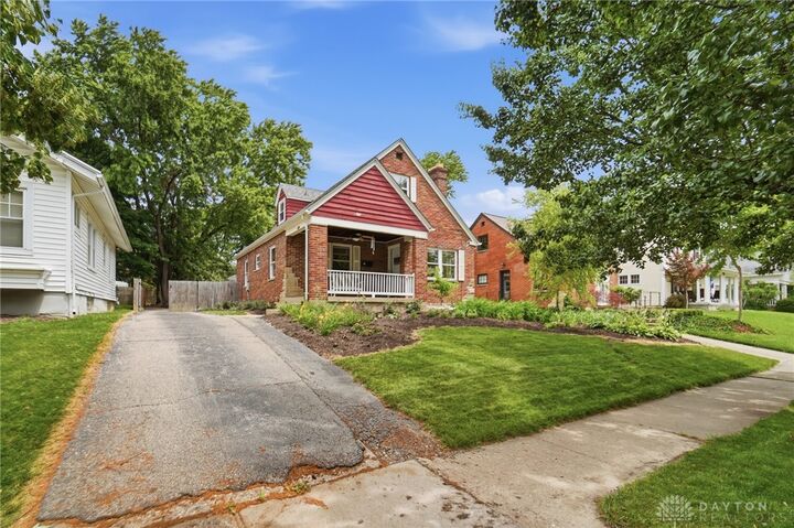 Property Photo:  211 Wiltshire Boulevard  OH 45419 