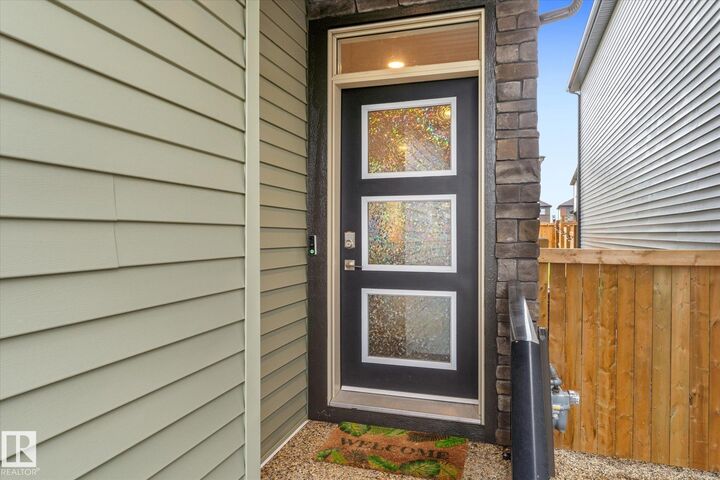 Property Photo:  60 Gladstone Bend  AB T7X 0Z6 
