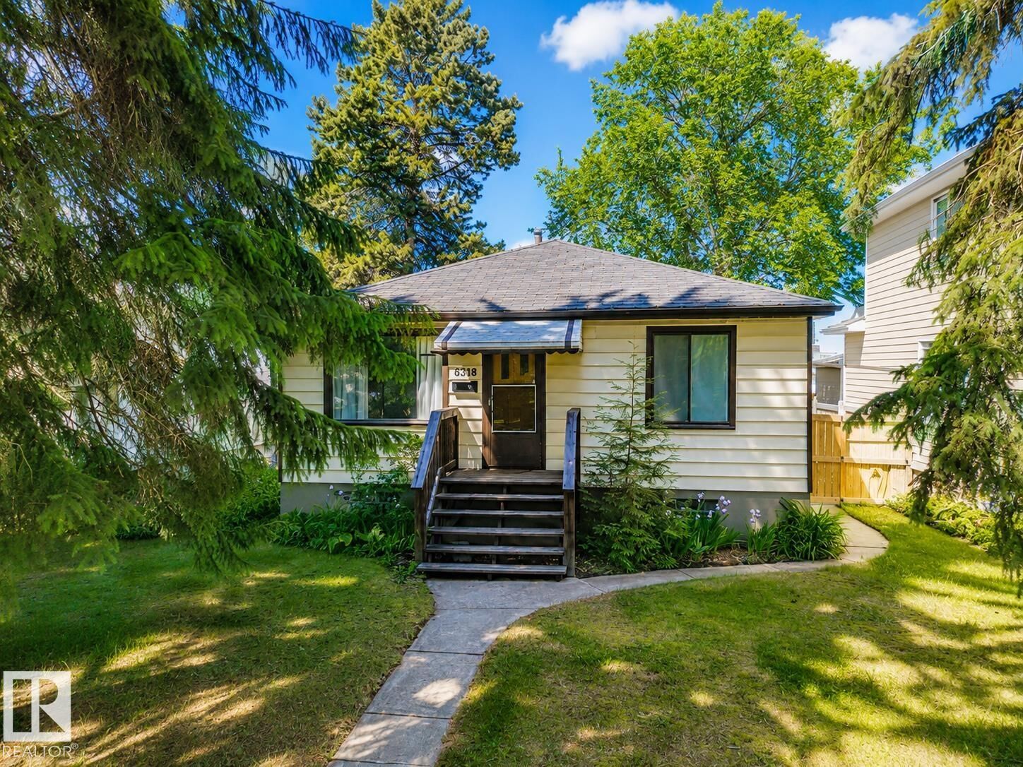 Property Photo: 8318 80 Avenue NW AB T6C 0T1