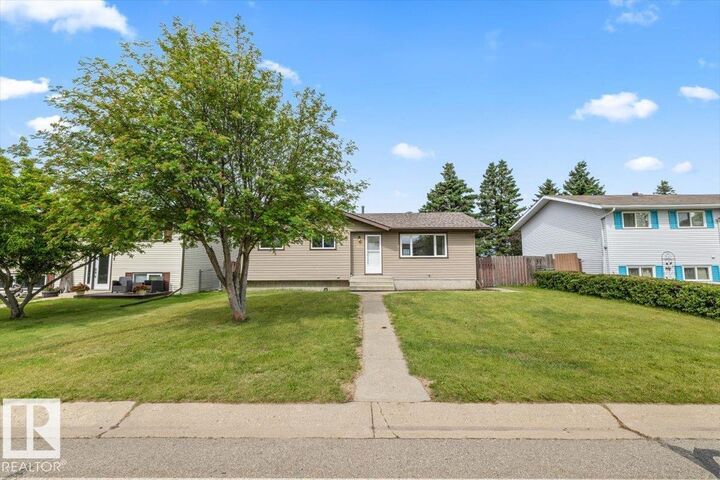 Photo de la propriété: 5126 53 Street AB T0G 1L0