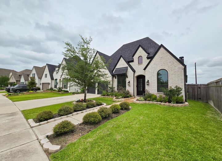 Property Photo: 1722 Pleasant Grove Drive TX 77459