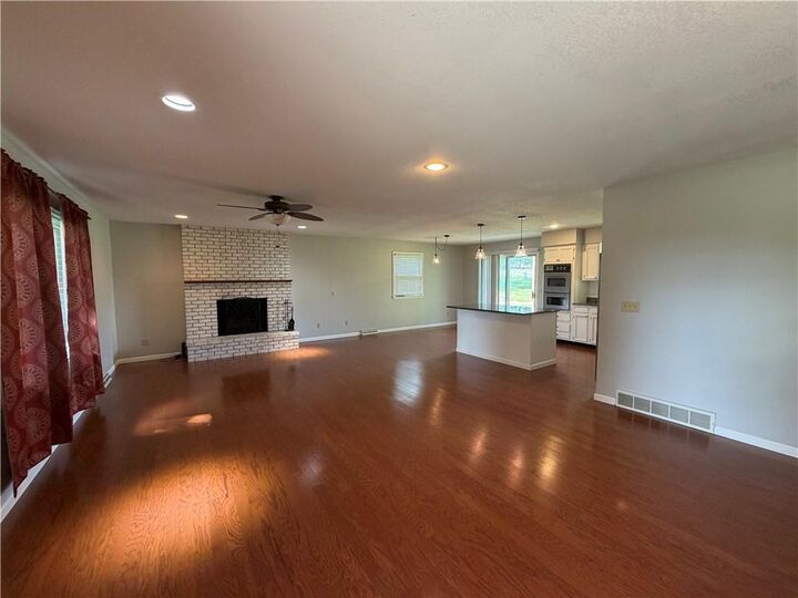 Property Photo:  1305 S US 71 Highway  MO 64485 