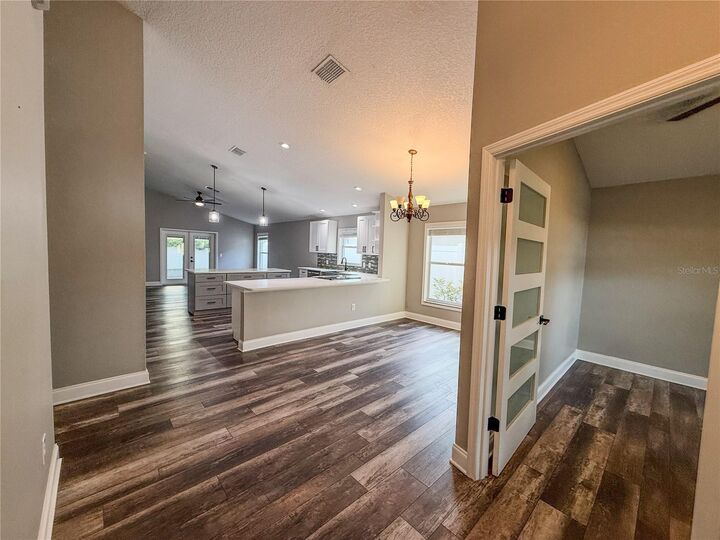 Property Photo:  8608 Fawn Creek Drive  FL 33626 