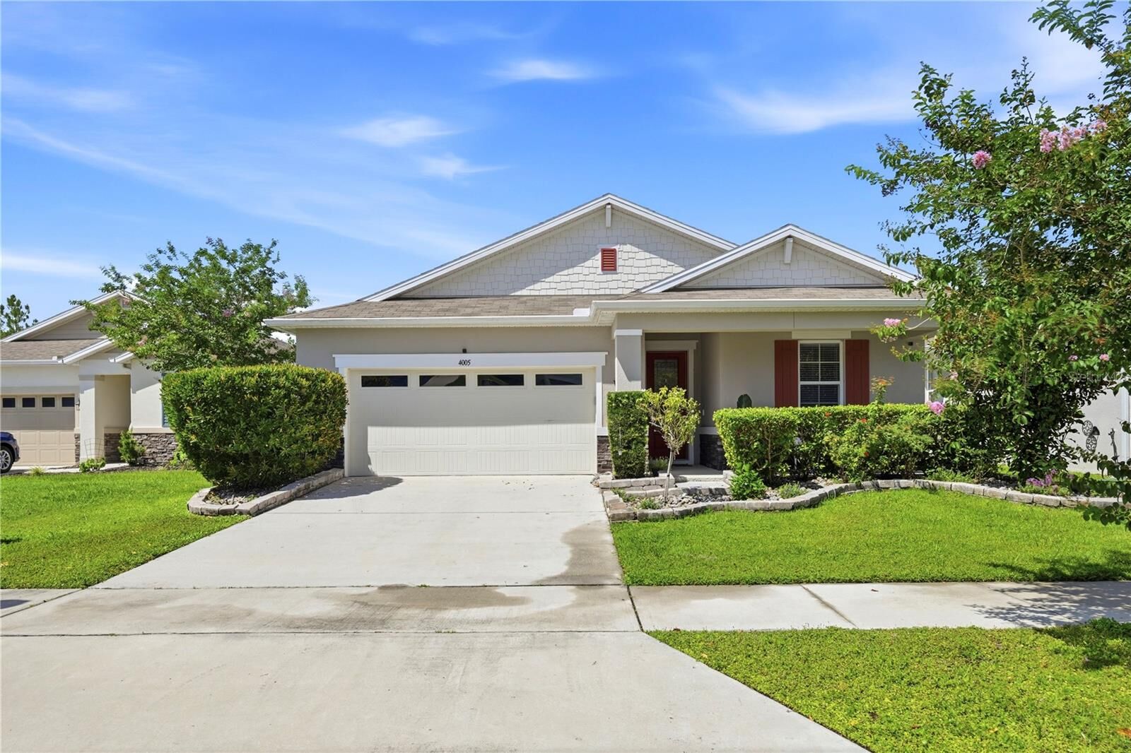 Property Photo: 4005 Swan Goose Court FL 34762