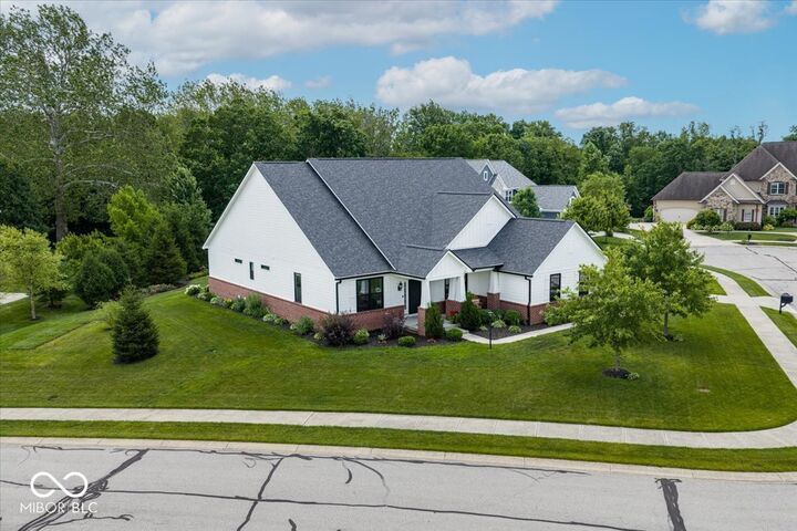 Property Photo: 910 Viking Sunrise Lane IN 46074