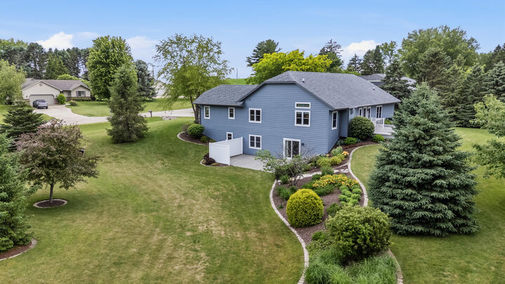 Property Photo:  119 Marilane Dr  WI 53059 