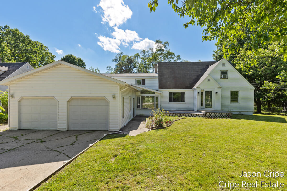 Property Photo: 503 Northland Court NE MI 49341