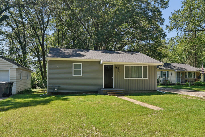 Property Photo:  1052 Woodward Avenue  MI 49022 
