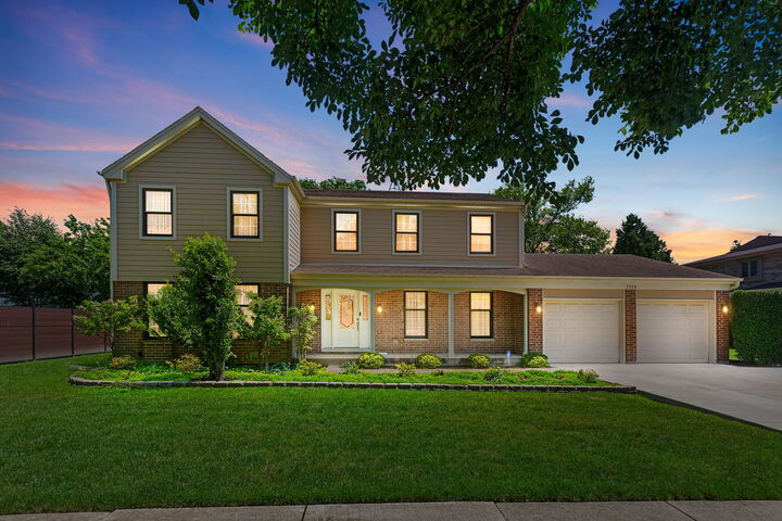 Property Photo:  1509 Lori Lyn Lane  IL 60062 