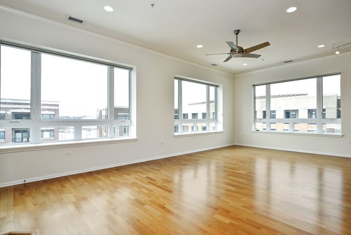 Property Photo:  850 Village Center Drive 416  IL 60527 