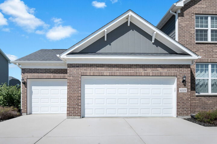 Property Photo:  4319 Plantree Road  IL 60564 