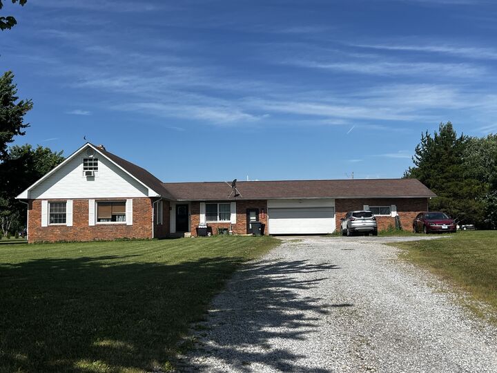 Property Photo:  10585 N Il Highway 142 Highway  IL 62864 