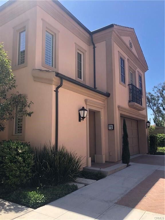 Property Photo:  72 Gardenstone  CA 92620 