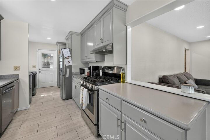 Property Photo:  20734 Hawaiian  CA 90715 
