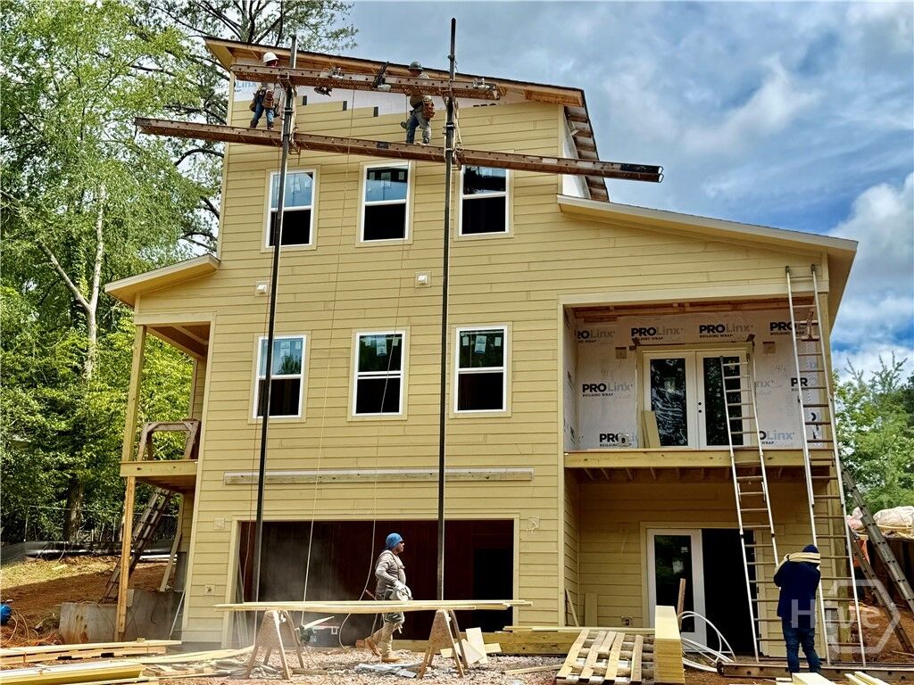 Property Photo: 520 Rivermont Road GA 30606