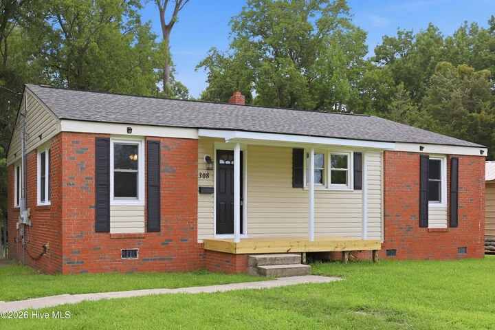 Property Photo:  308 Woodhaven Drive  NC 28540 