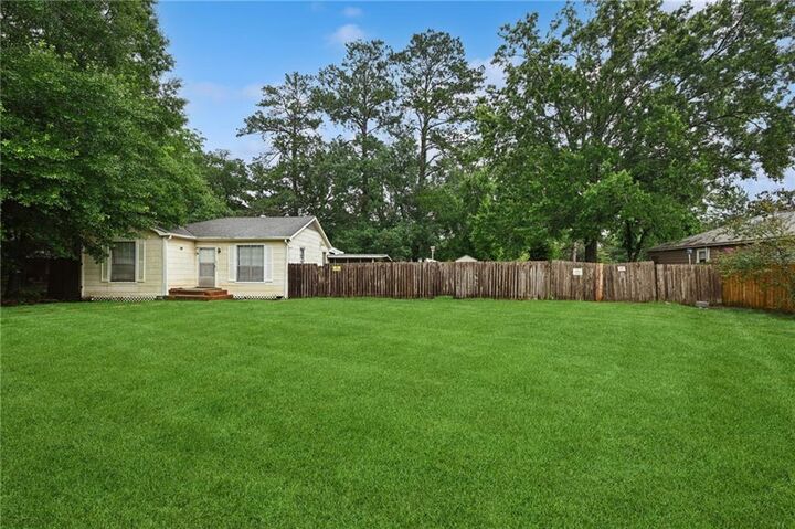 Property Photo:  580 Pine Street  LA 70443 