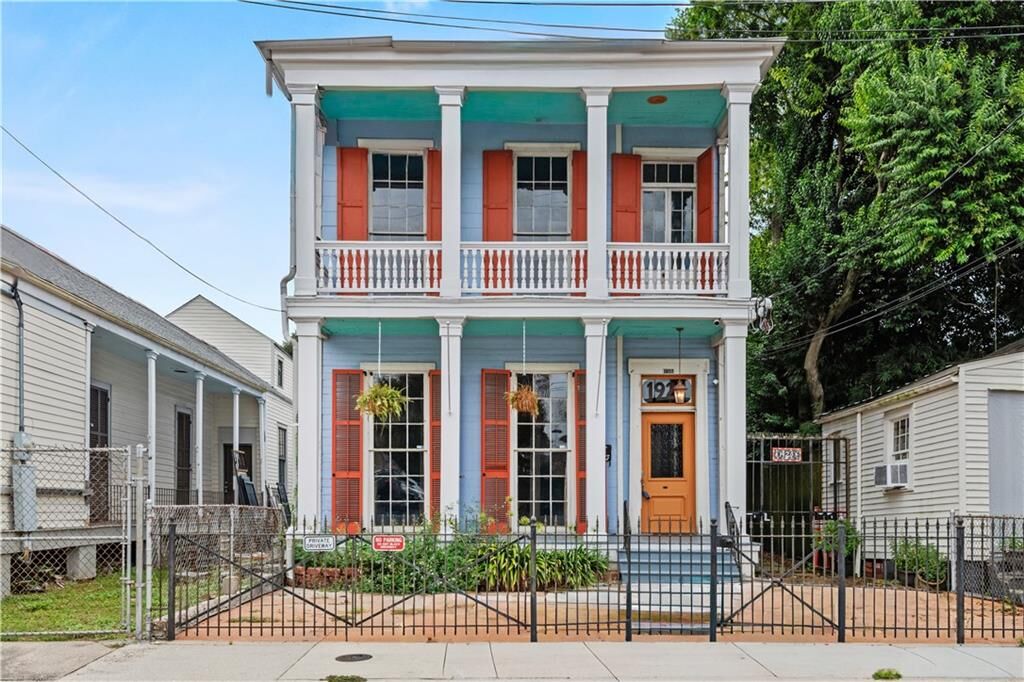 Property Photo:  1920 22 Constance Street  LA 70130 