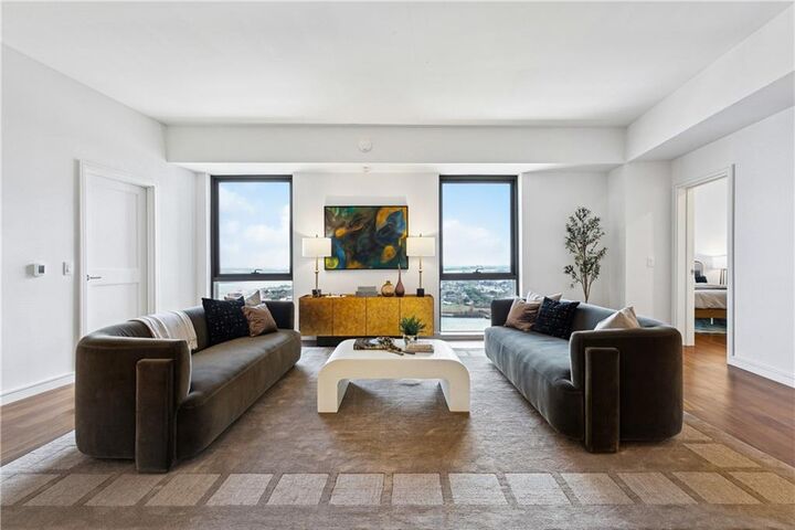 Property Photo: 2 Canal Street 2304 LA 70130