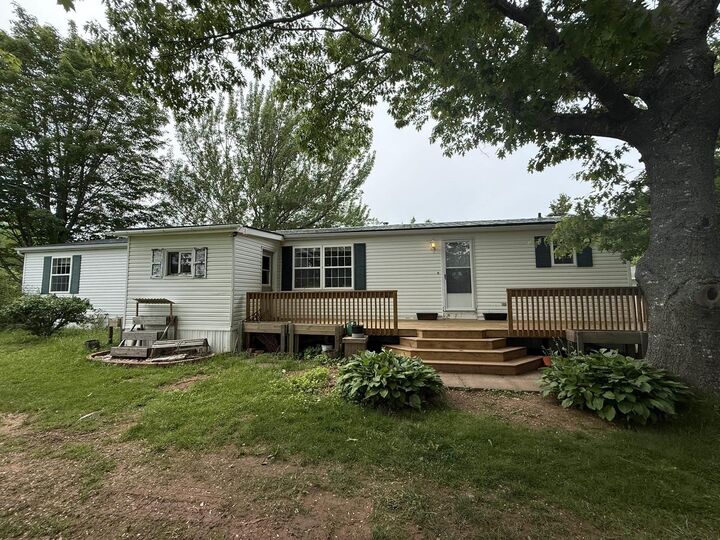 1061 Mountain Road — photo 1