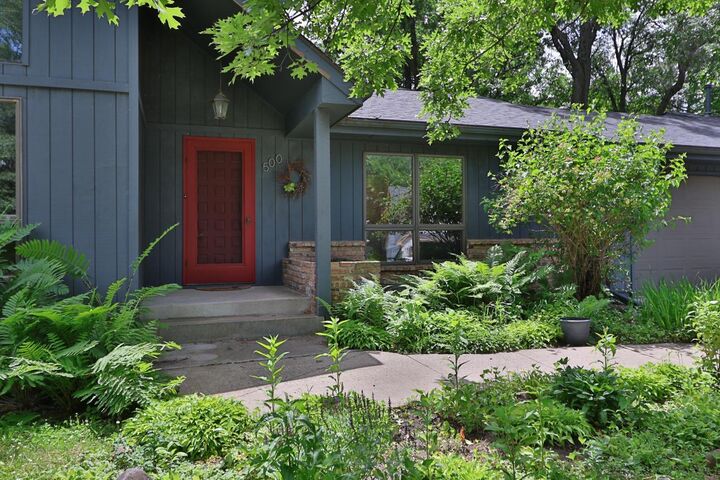 Property Photo:  500 Robert Court  MN 55115 