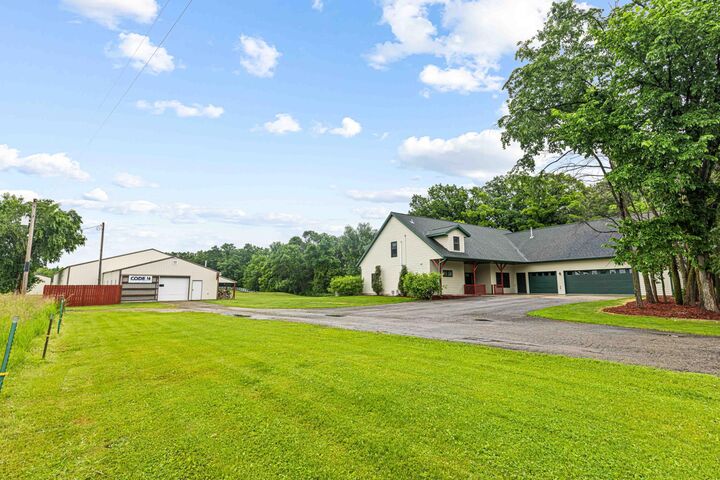 Property Photo: 25131 Franklin Lake Road MN 56572