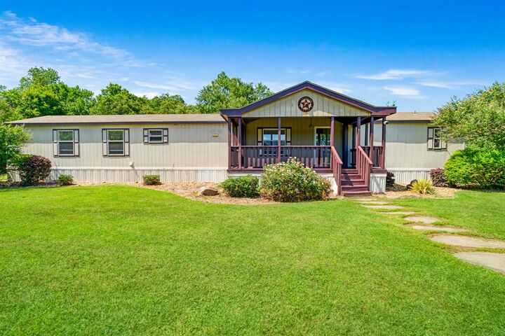 Property Photo:  101 S County Road 35810  TX 75411 
