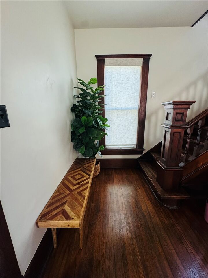 Property Photo:  411 N Broadway Street  AR 72761 