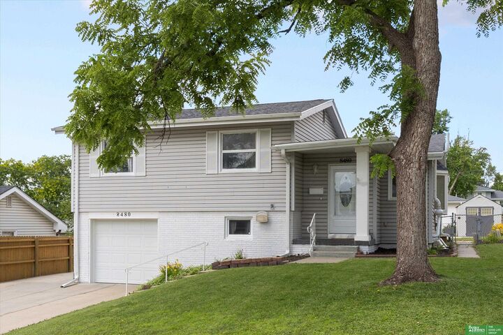 Property Photo: 8480 Lakeview Drive NE 68127