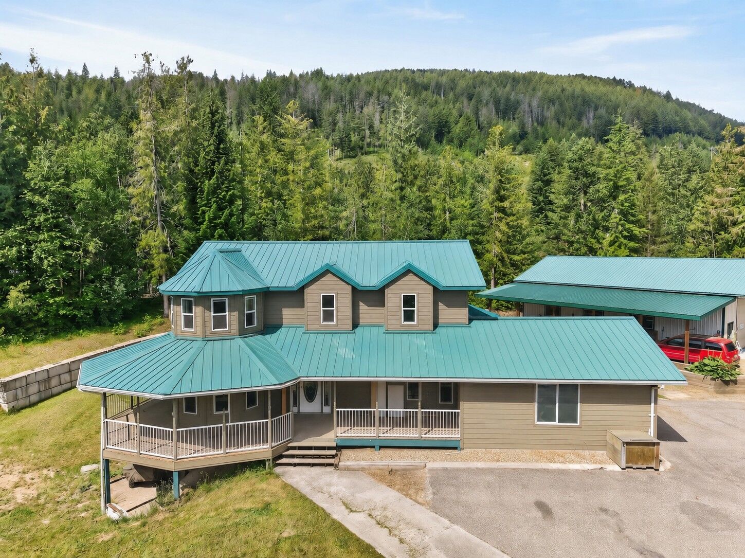 Property Photo:  5364 Shaw Road  BC V1E 2W2 