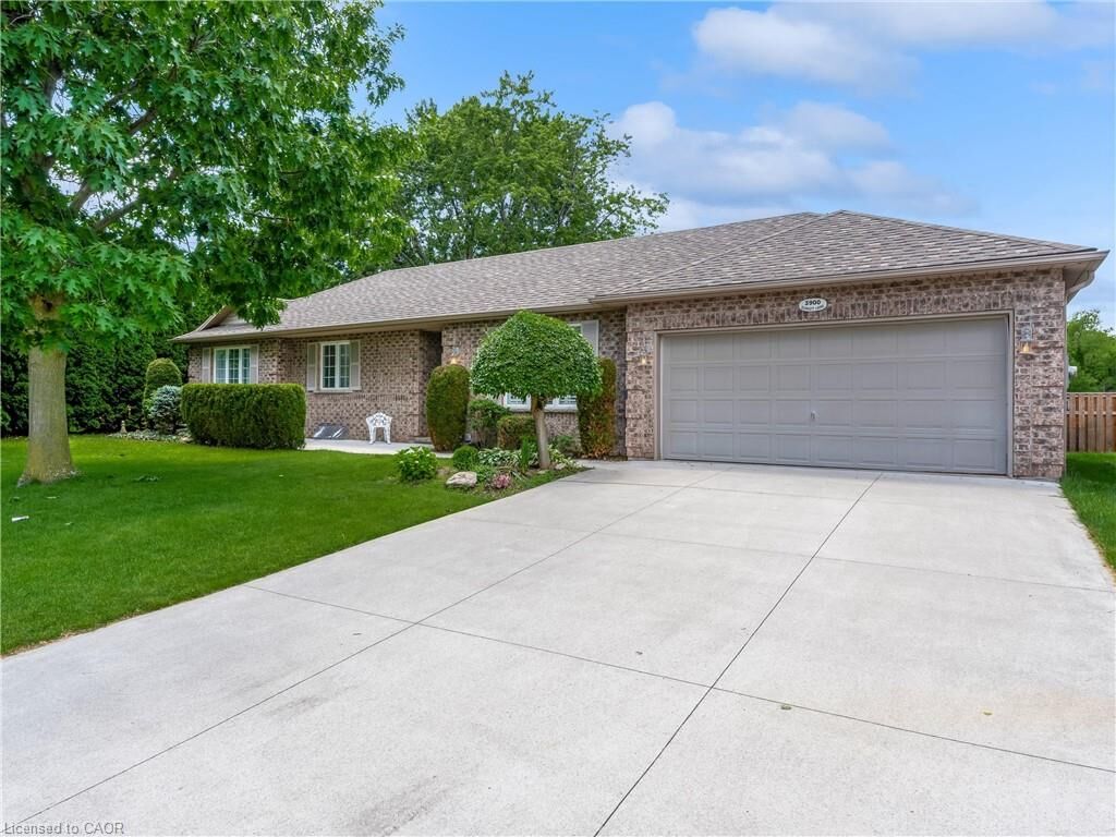Property Photo: 3900 Sunset Lane ON L0R 2C0