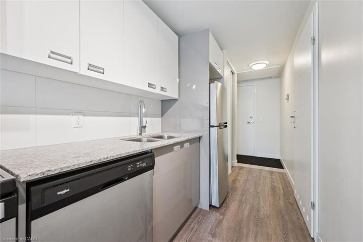 Property Photo:  257 Hemlock Street 215  ON N2L 0K2 