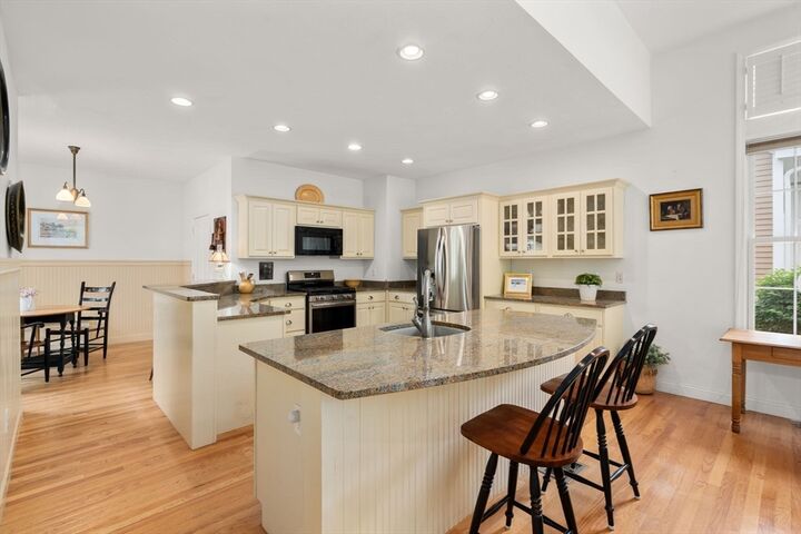 Property Photo:  17 Rose Court Way 17  MA 02032 