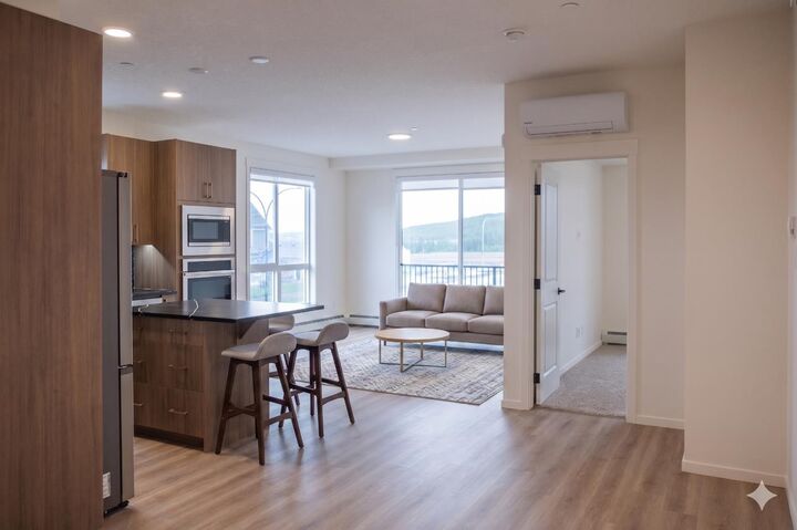Property Photo: 47 Creekview Gardens SW 1203 AB T2X 6K7