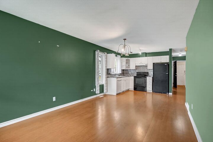 Property Photo: 10036 107 Avenue AB T8V 1L7