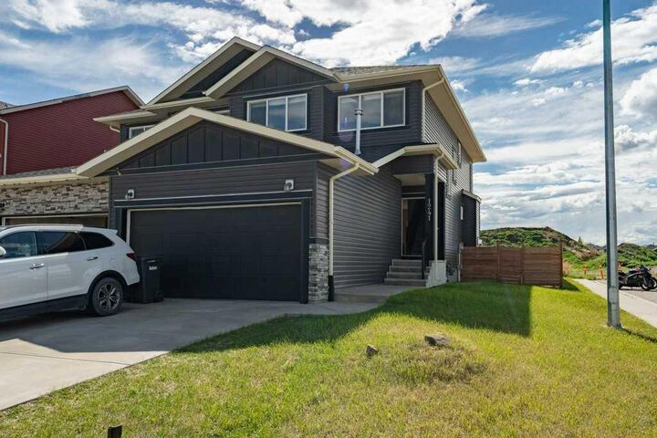 Property Photo: 1241 Westmount Drive AB T1Y 1Y6