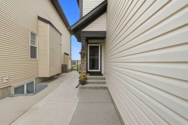 Property Photo: 156 Skyview Shores Manor NE AB T3N 1B4