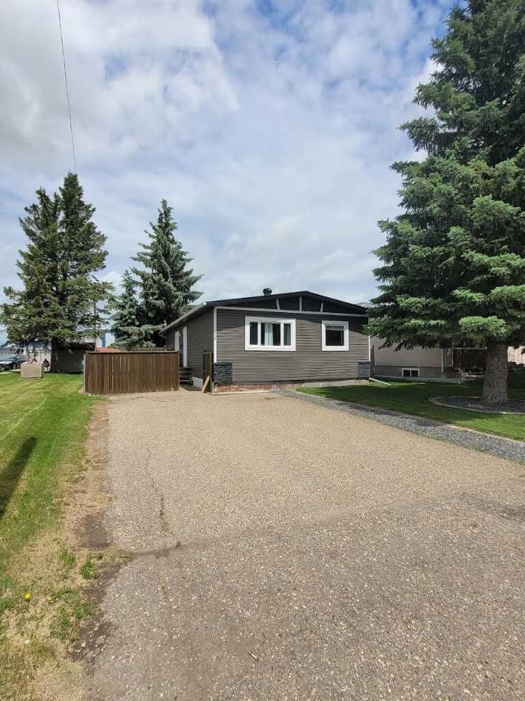 Property Photo:  616 3rd Avenue N  AB T0K 2K0 