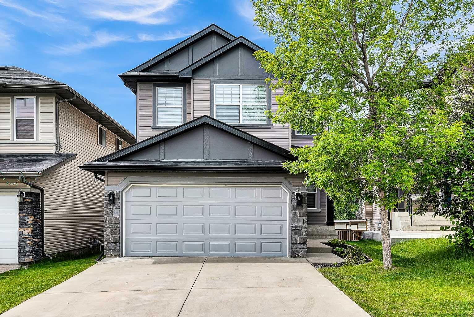 Property Photo:  27 Pantego Close NW  AB T3K 0K1 