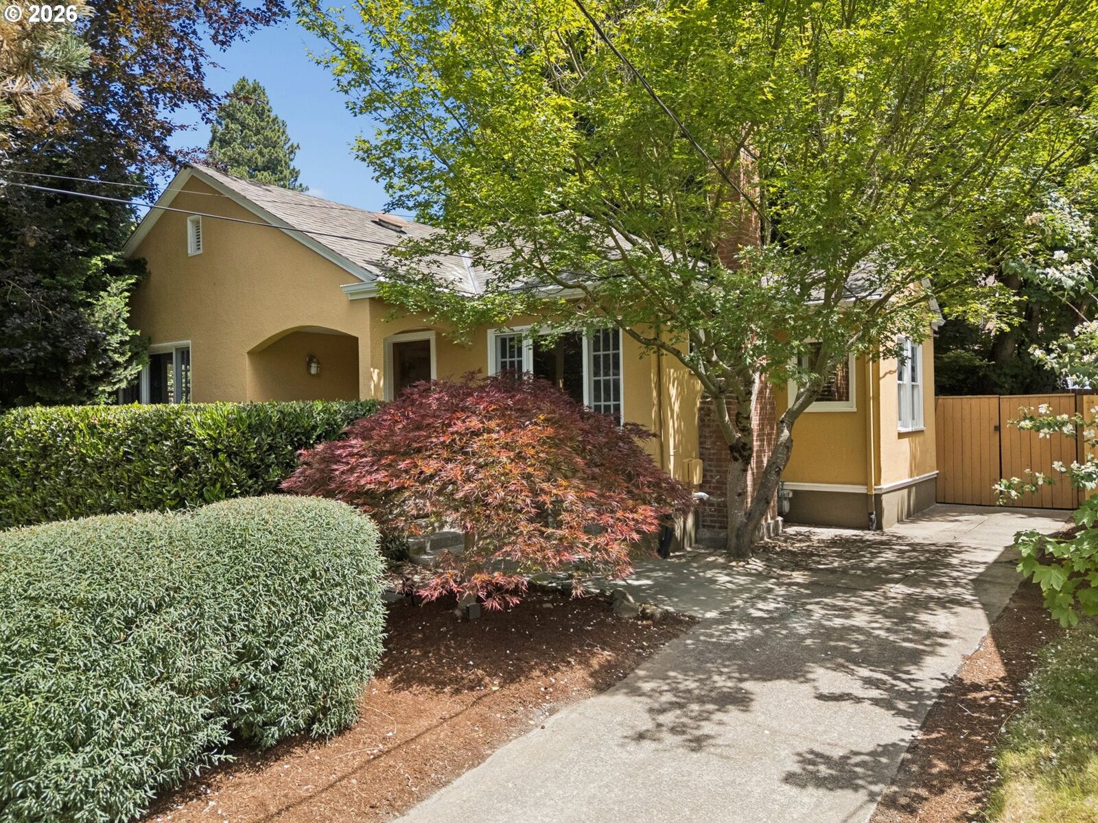 Property Photo: 2946 NE 8th Ave OR 97212