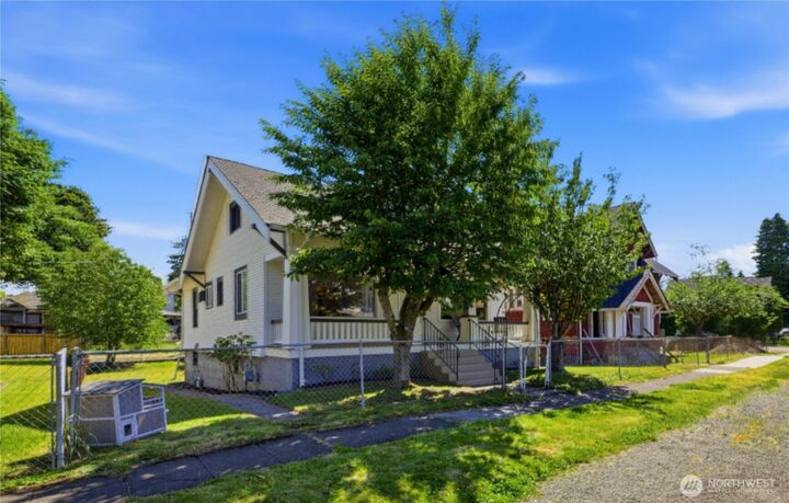Property Photo: 3018 S 7th Street WA 98405