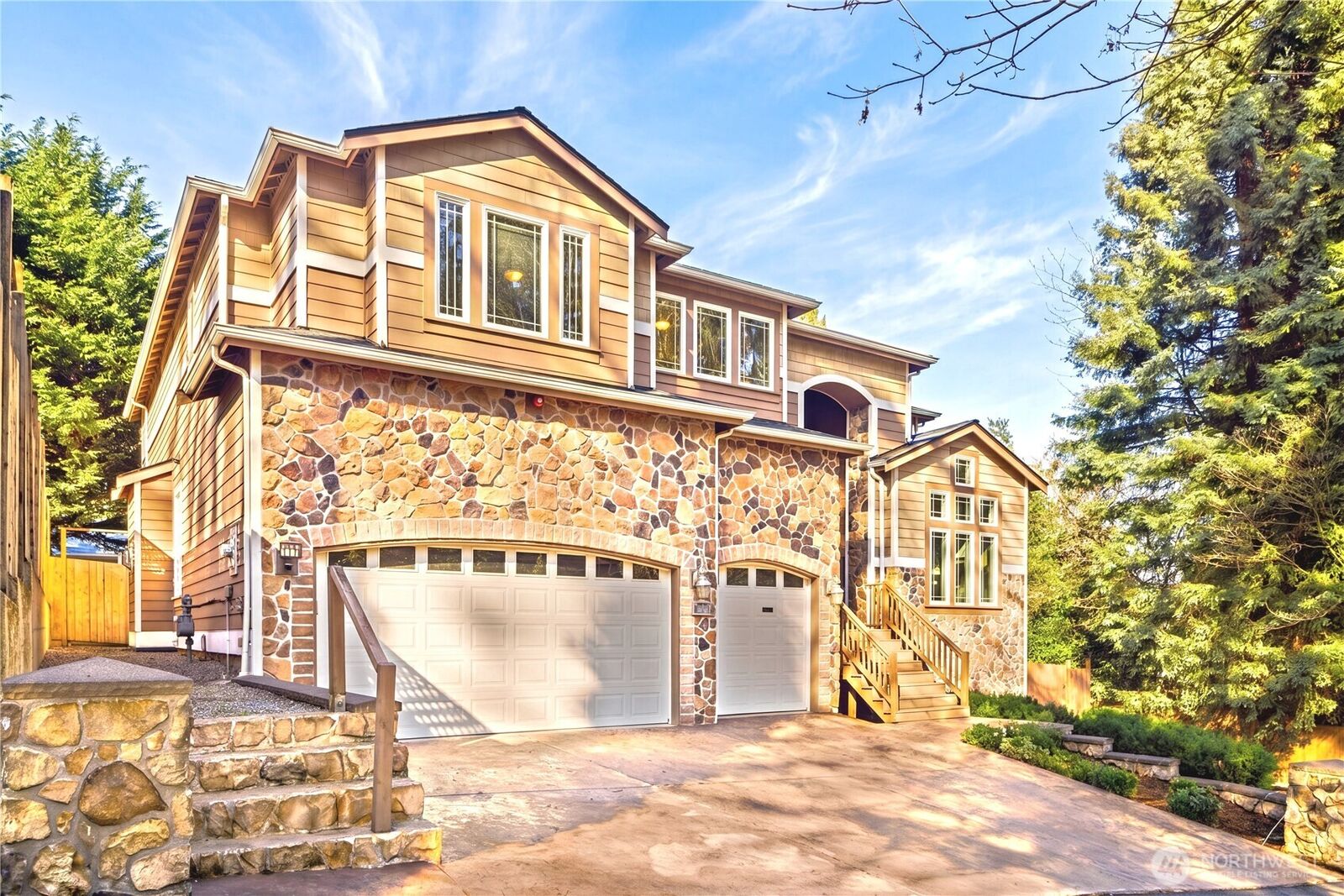 Property Photo:  18638  92nd Avenue NE  WA 98011 