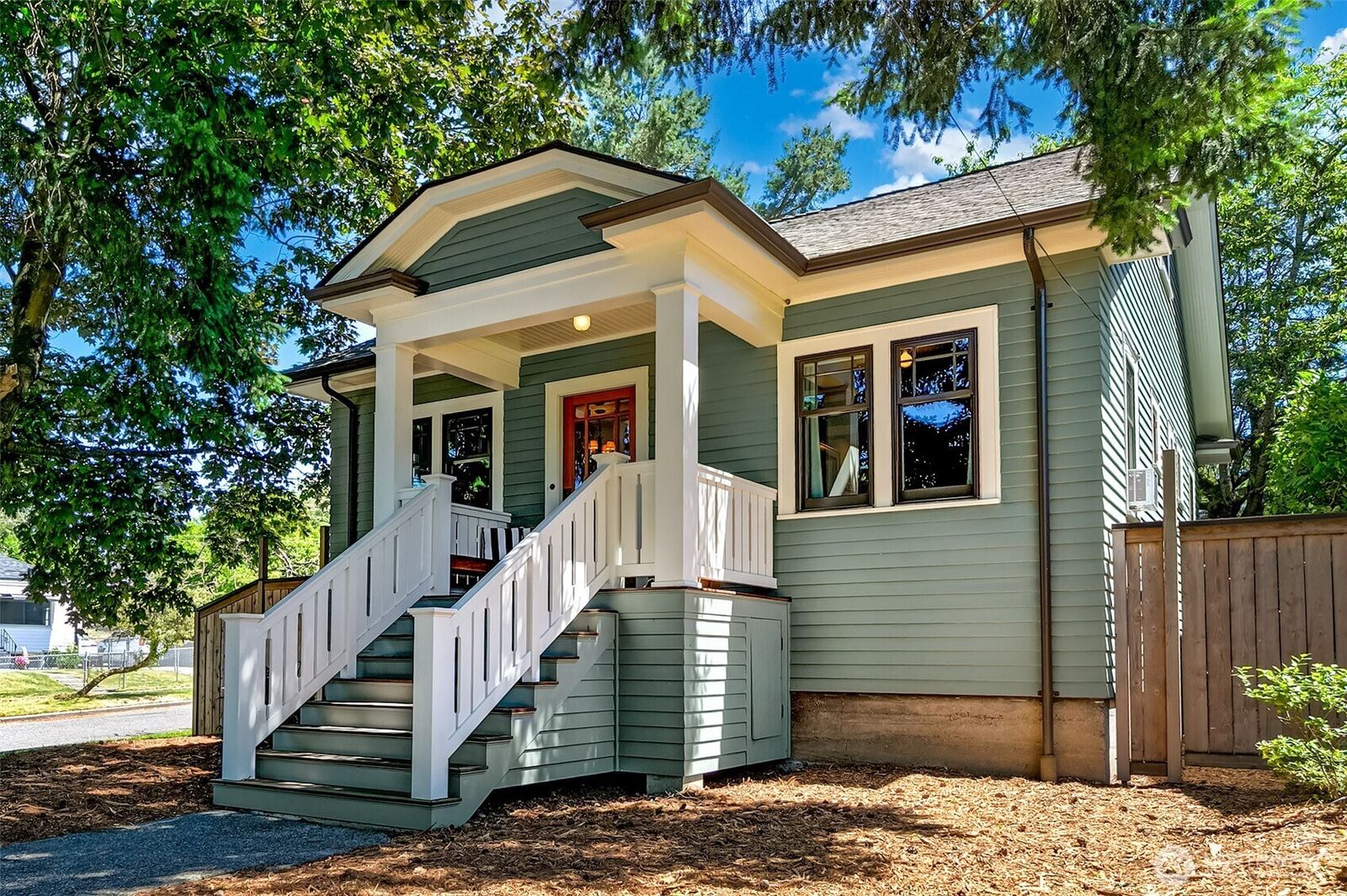 Property Photo: 360 27th Avenue WA 98122